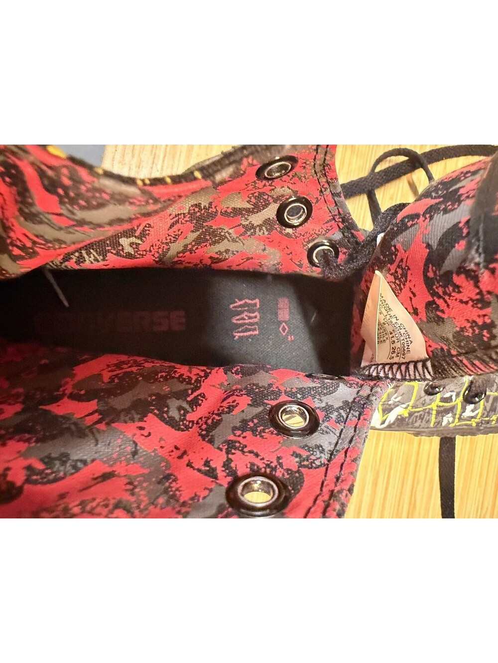 Converse All Star Chuck Taylor's The Dark Knight Rises Bane Men 8 Women 10 Shoe - Picture 11 of 16